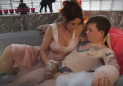 Le estás haciendo tabu familiar porno una mamada a una vaca.